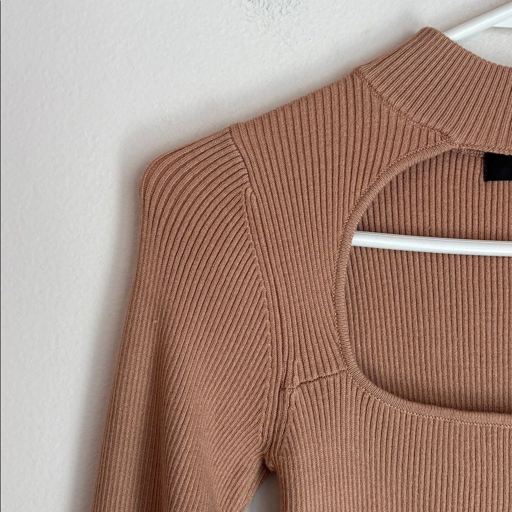 Lulu's ribbed knit cutout Camel Long Sleeve Bodysuit Women’s small NWT mock neck - Picture 16 of 16